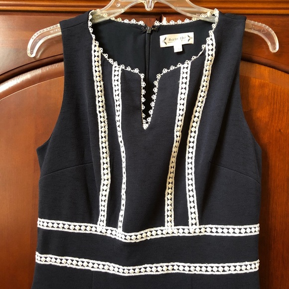 Nanette Laporte Navy Dress. Size 4. - Picture 3 of 6
